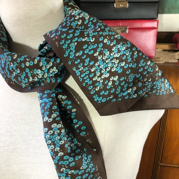 “Me” scarf, blue lily pads on brown background, double layer - Picture 1 of 7